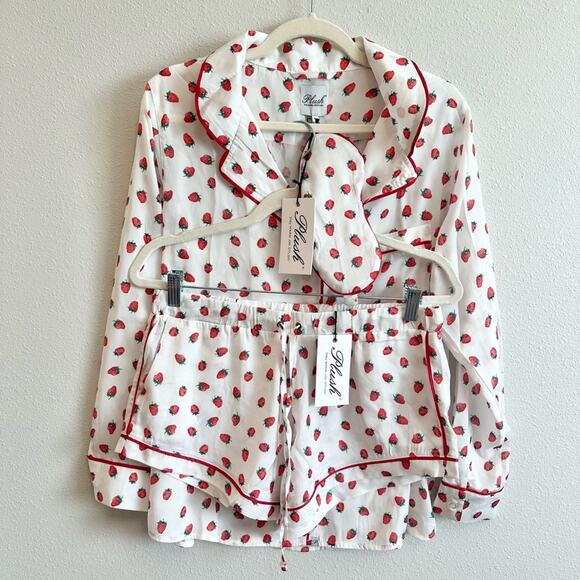 NWT Plush Strawberry Satin Pajama Set Size Small - Picture 3 of 12